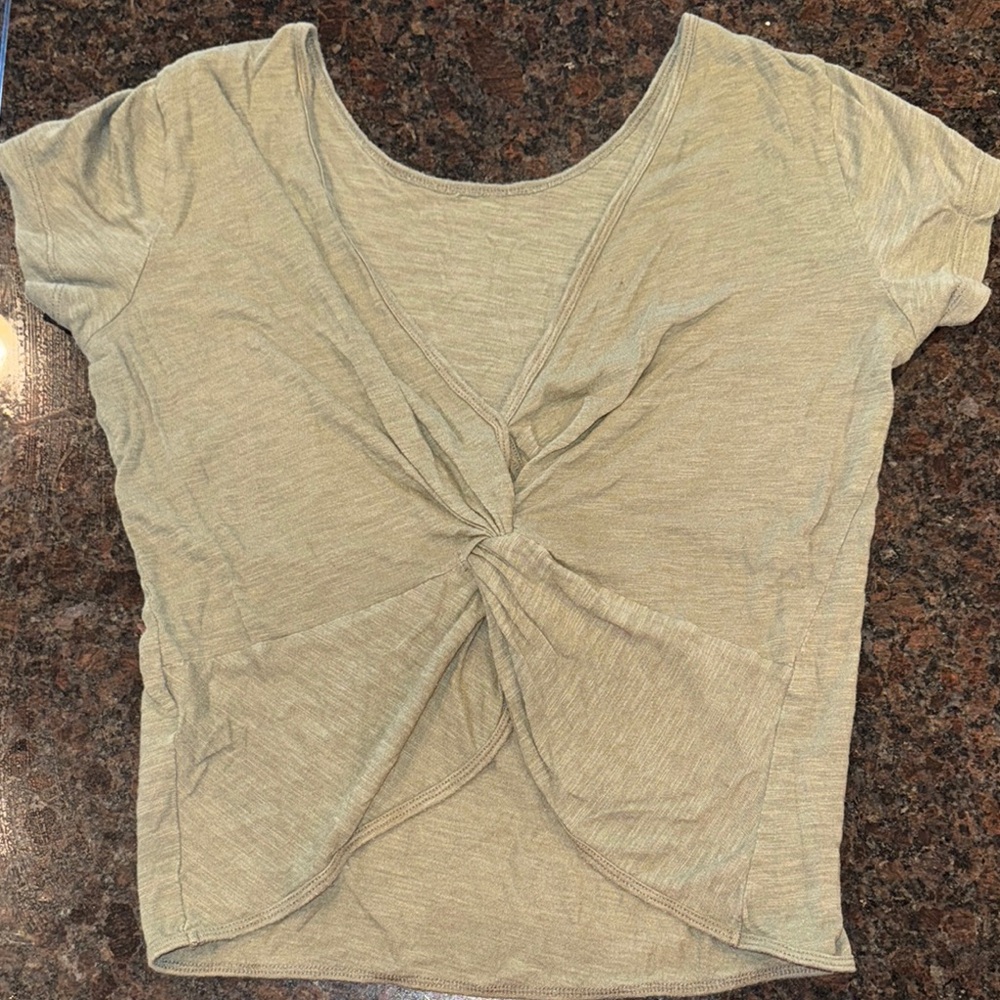 Twist back green Top